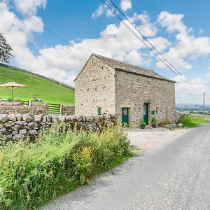 pogles-wood-cottage.yorkshirehotels.net/