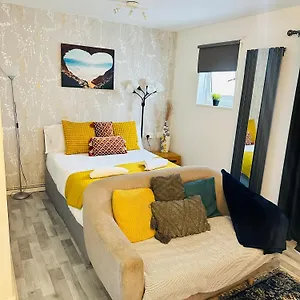Apartment In London, Bethnal, London